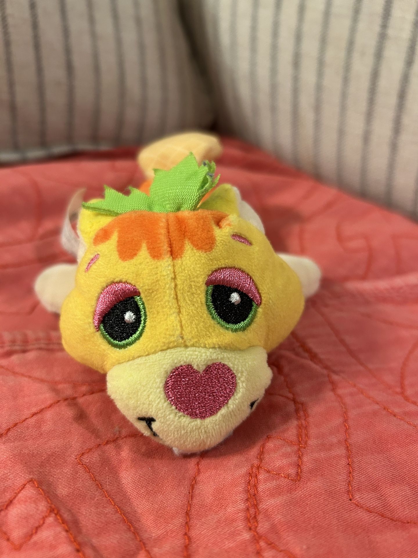 CUTETITOS Taste Budditos Waffle 5" Beanbag Plush Toy by Basic Fun 2021