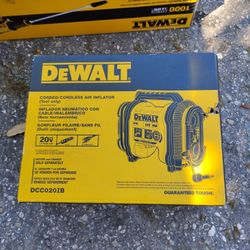 DeWALT CORDED/CORDLESS AIR INFLATOR [Tool only)

