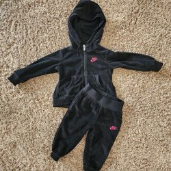 Nike Jogging Suit 12m