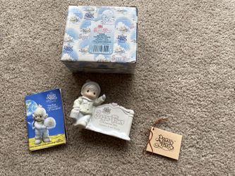 Precious Moments Sugar Town Figurine