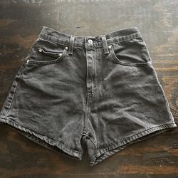 Levi’s Silver Tab Black Denim High Rise Mom Shorts 