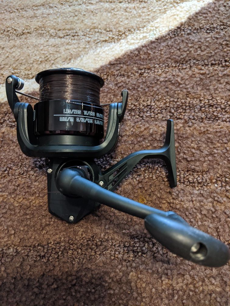 Excellent condition fishing reel