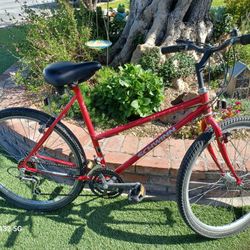 Schwinn Miranda Ladies Mountain Bike 18 Speed XLNT 26"