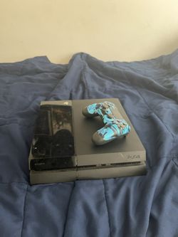 Ps4 With Controller