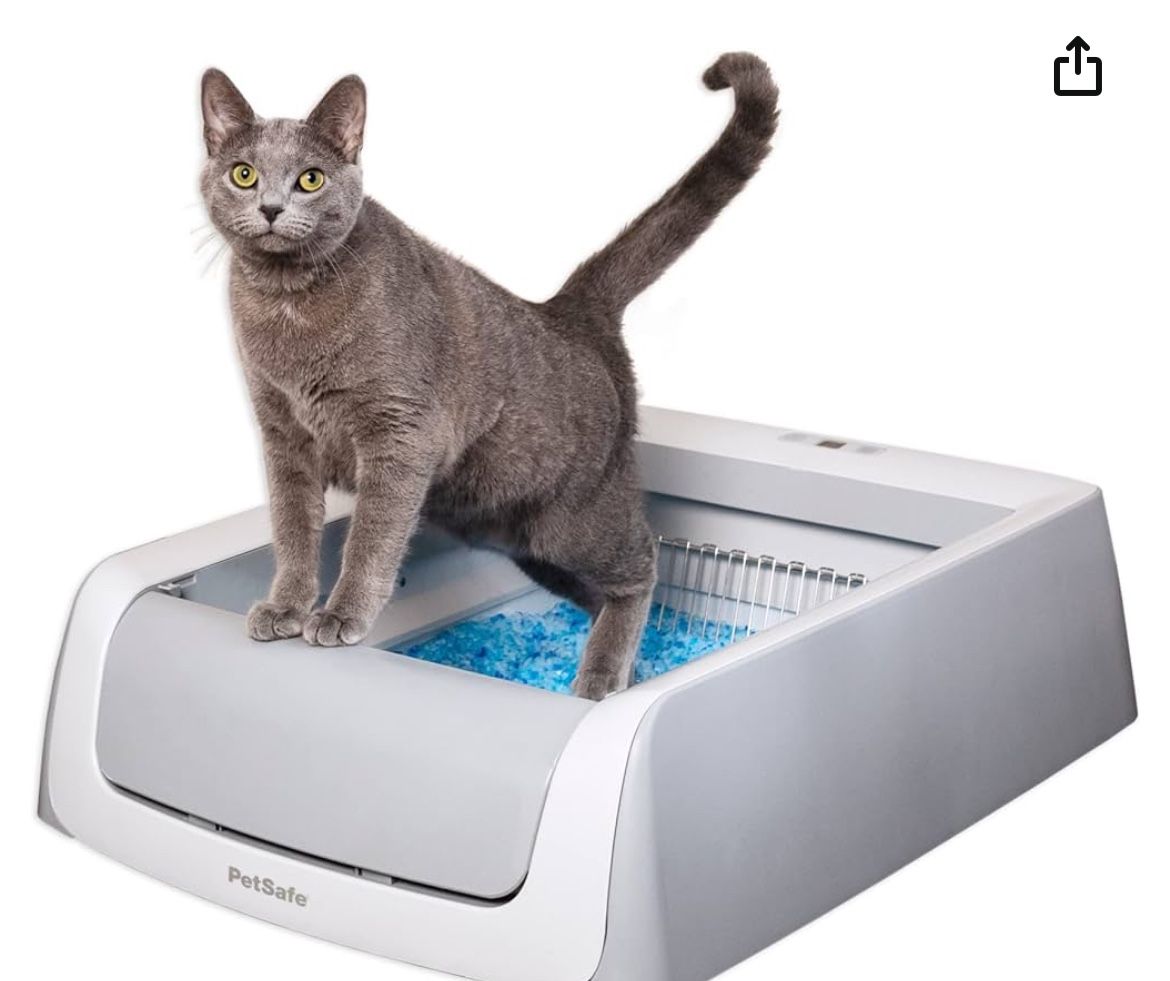 Pet Safe Self Cleaning Litter Box W/ 2 Refills