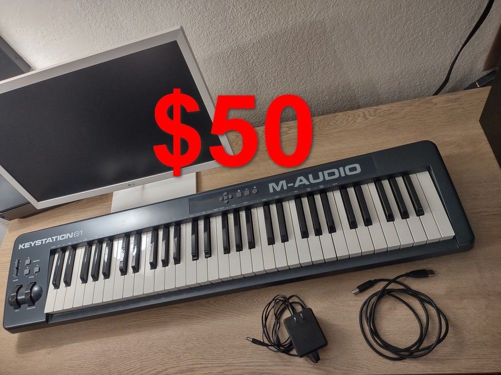 M-AUDIO KEYSTATION61 like new with cables