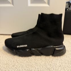 Balenciaga Sockrunners