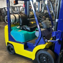 Komatsu Forklift $8,000 
