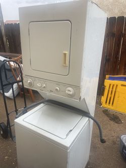 Stackable washer and dryer