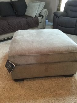 Ottoman with storage ( Brand New )