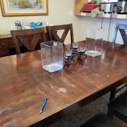 Dining Room Table, Chairs Sideboard/buffet