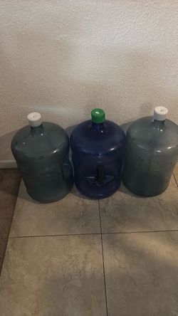 3 Pieces 5 Gallon  Water Bottle, Round Plastic