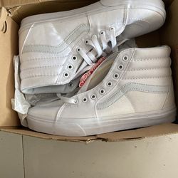Vans Sneakers White Size 8.5 Men 10 Woman