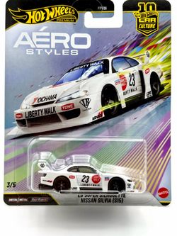 Hot Wheels Premium 1:64 Scale Diecast Model - LB SUPER SILHOUETTE NISSAN SILVIA (S15)