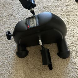 Brand New Under Desk Bike Pedal Exerciser $30 Cash Only Pickup Only In Menifee 