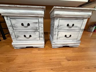 End tables  / nightstands