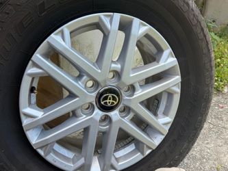 Genuine 2025 Toyota Tundra wheels and tires