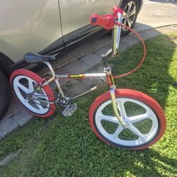 1983 Mongoose BMX BIKE 