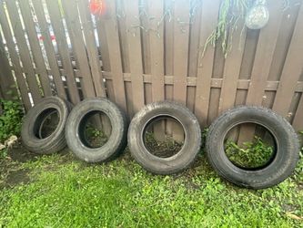 275/65R18 tires