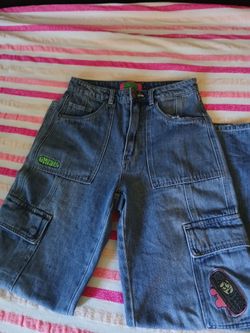 Empyre cargo jeans (Read Caption)