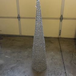 FREE Decorative Clear Jeweled Piece