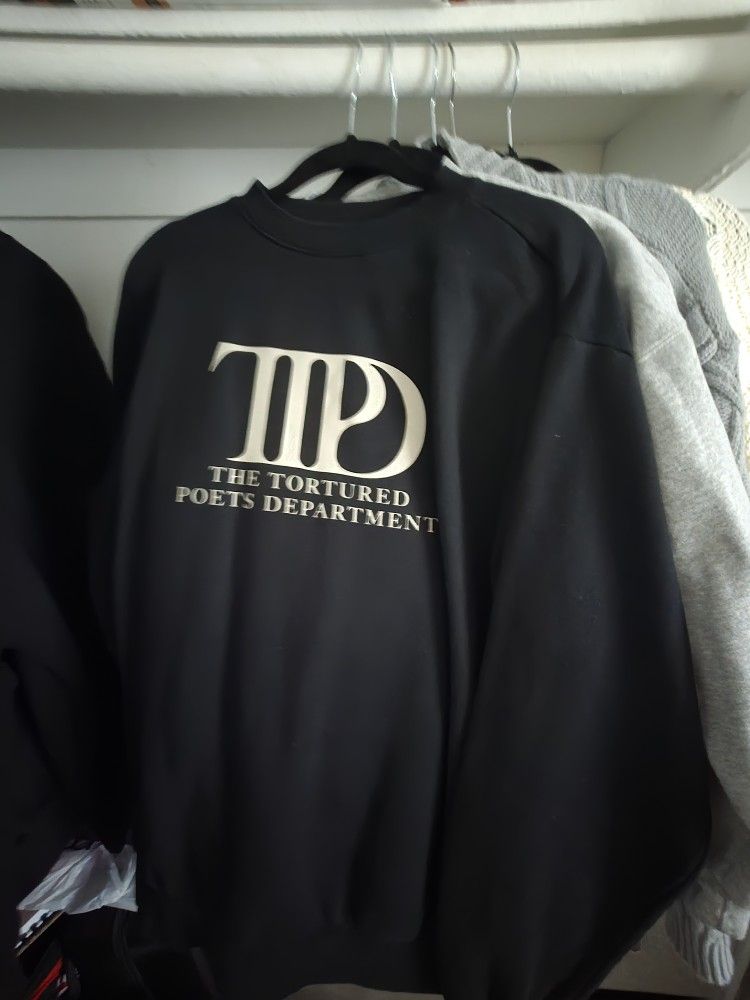 Taylor Swift Crewnecks/Cardigans