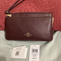 New Coach Pebbled Leather Double Zip Wallet Wristlet Merlot Color