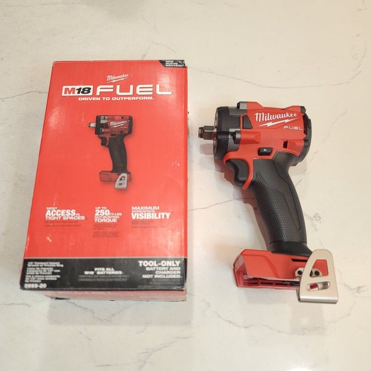 Milwaukee
M18 FUEL GEN-3 18V Lithium-Ion Brushless Cordless 1/2 in. Compact Impact Wrench with Friction Ring (Tool-Only)