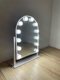 Vanity mirror