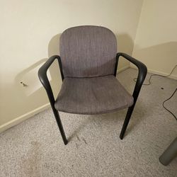 Cushioned Desk Chair 