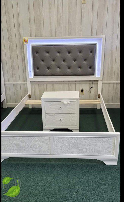 Led Upholstery White Bedroom Sets Dressers Nightstands and Mirrors Finance and Delivery Available Lyssa