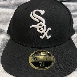 7 3/8 Chicago White Sox Official On Field New Era 59 Fifty Fitted Hat. New NWT