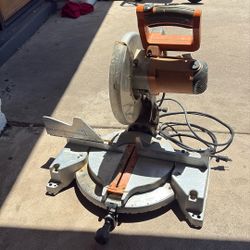 Rigid Milter Saw