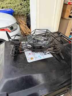 Axial wraith Chassis with Roll Cage