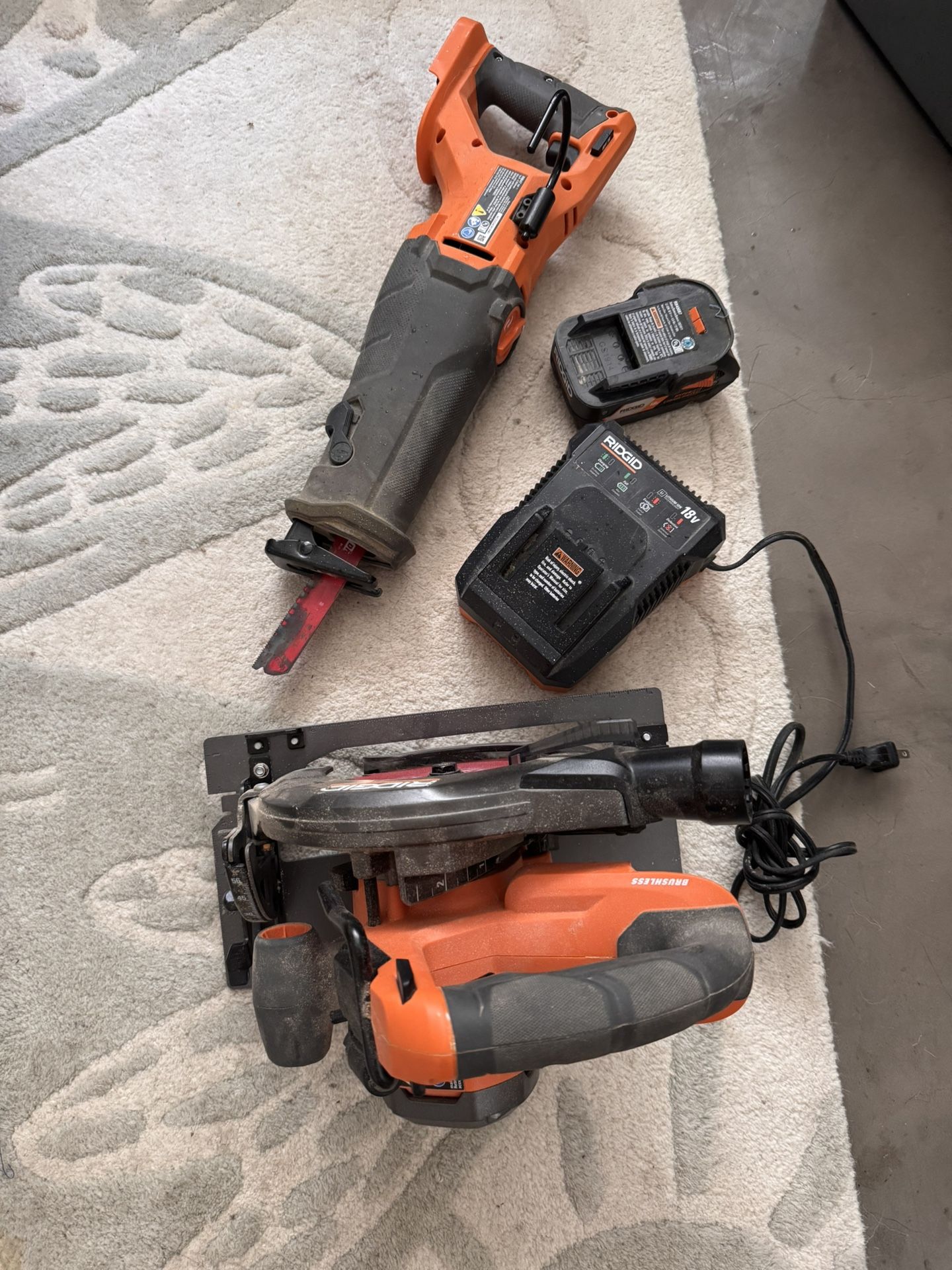RIGID RECIPROCATING SAW AND CIRCULAR SAW PLUS CHARGERS AND ONE BATT