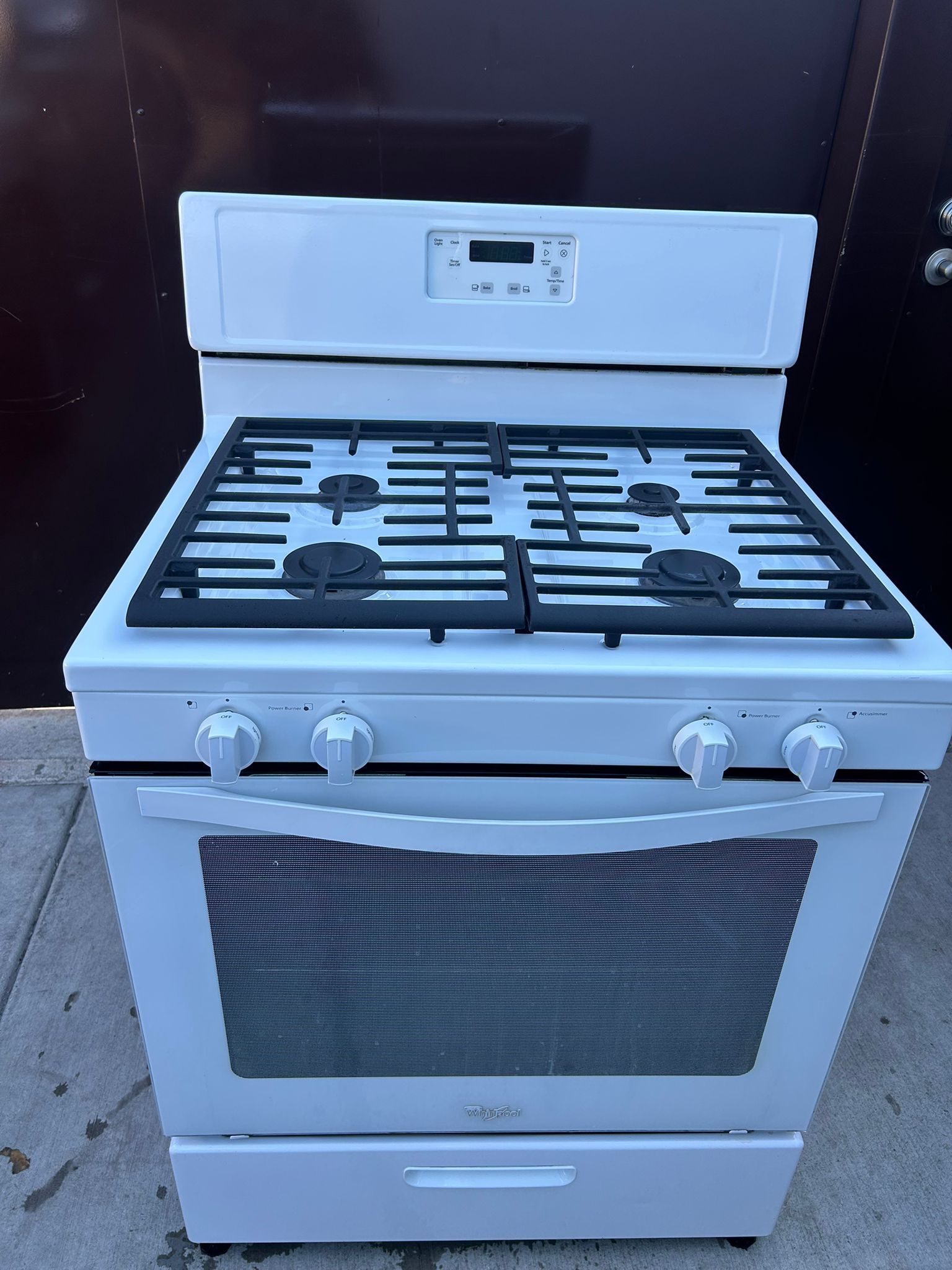 Whirlpool Gas Stove Firm Price