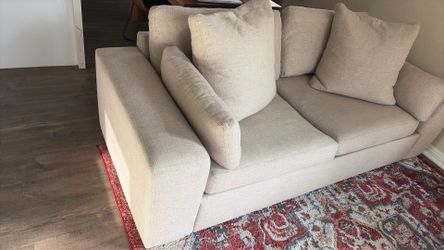 2 year old living spaces couch