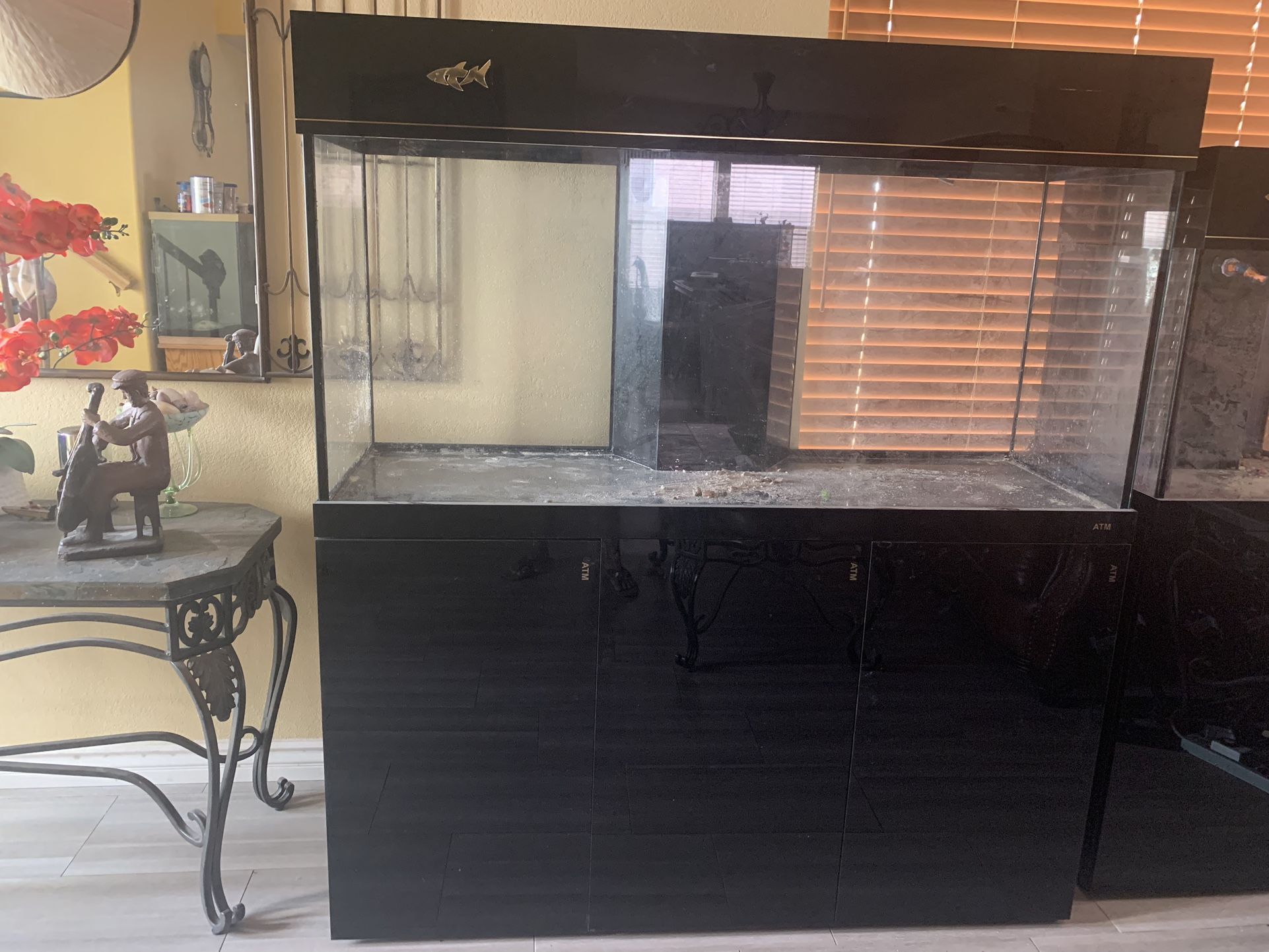 Aquarium, Fish Tank, ATM Custom for Sale in Las Vegas, NV - OfferUp