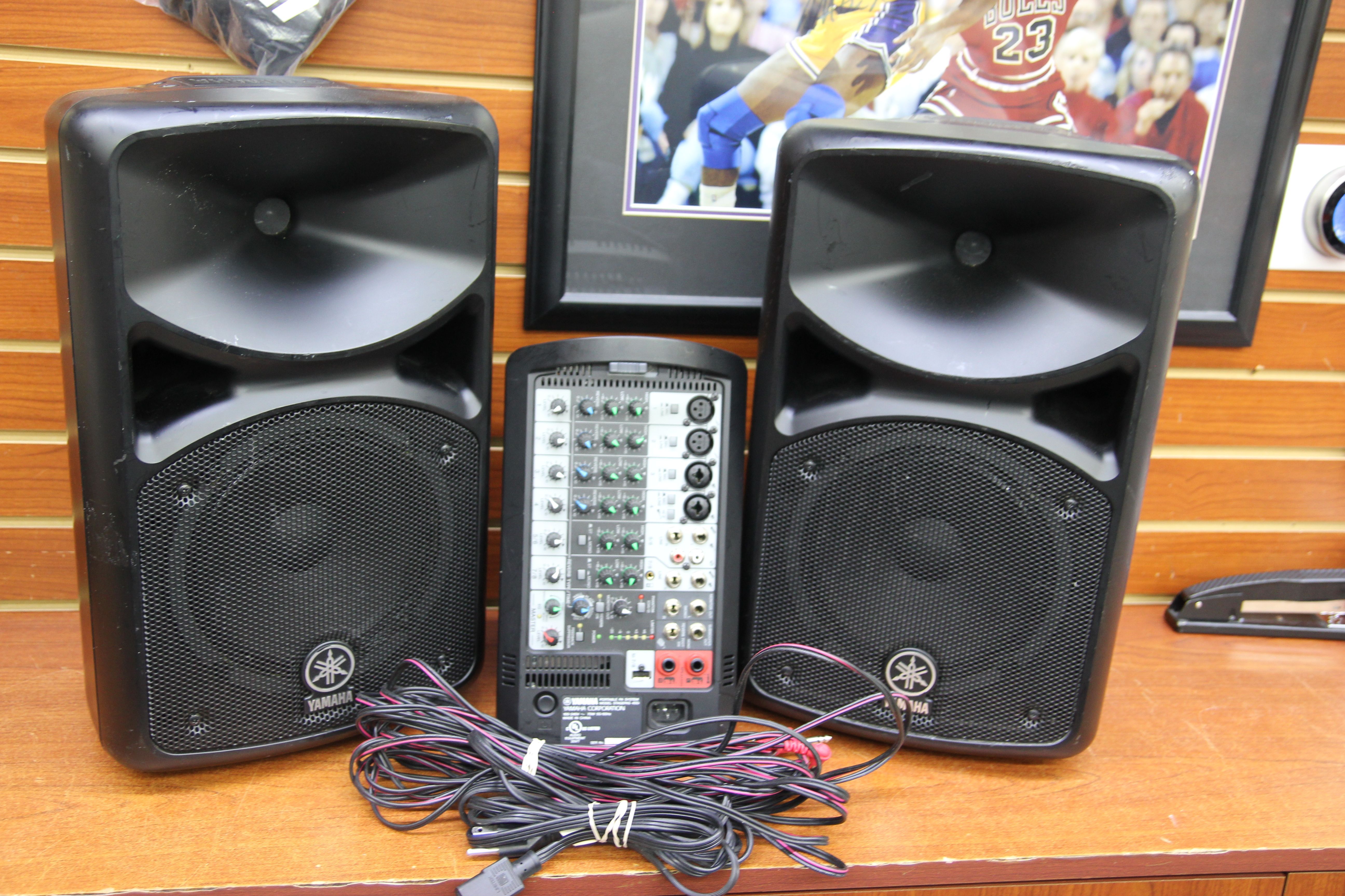 Yamaha StagePas 400s Portable PA Speaker Mixer System w Reverb FXs
