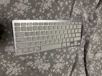 ANKER Bluetooth Keyboard