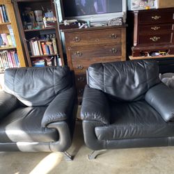 2 Leather Couches