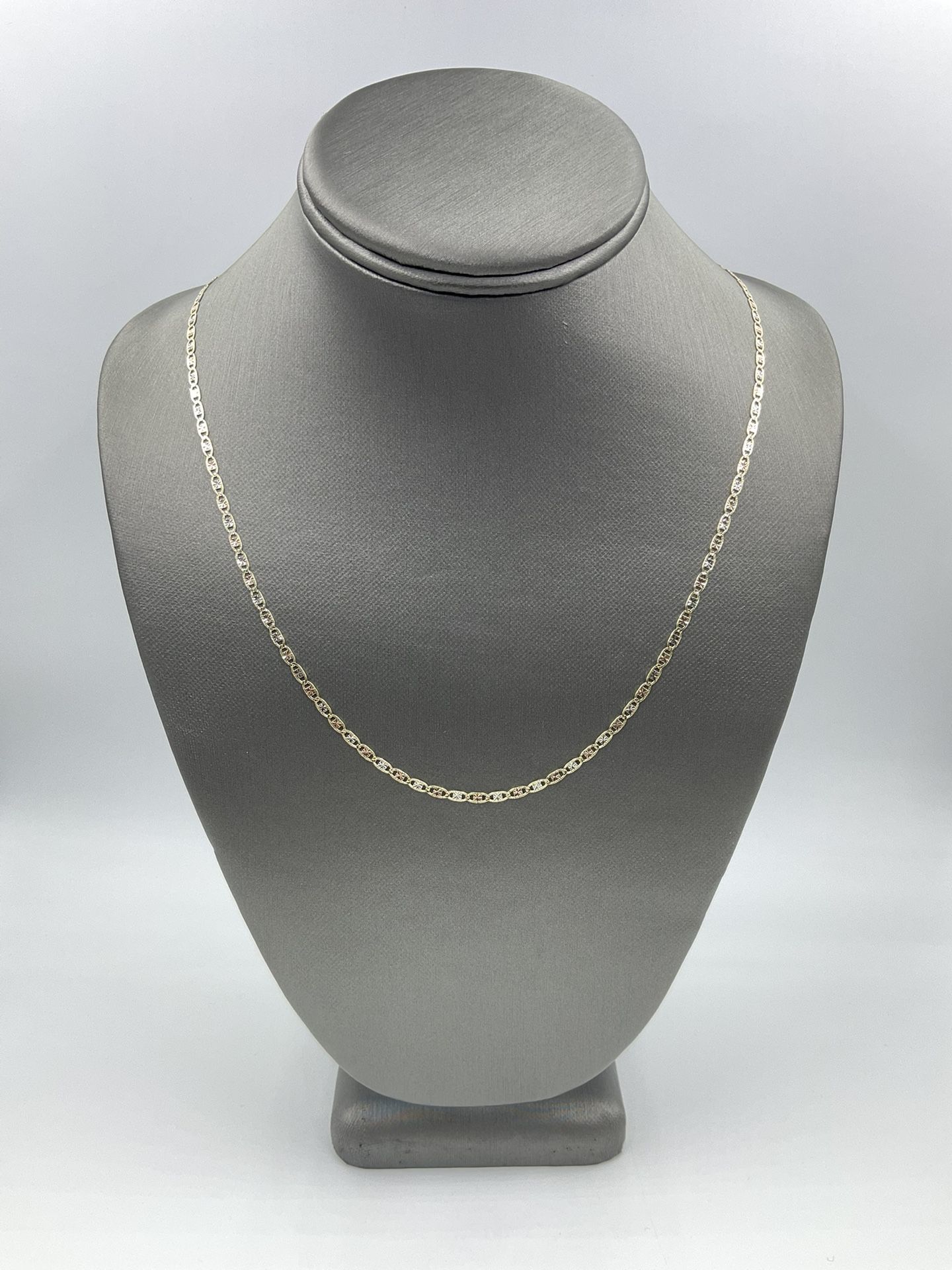 14KT TRI-COLOR GOLD 24” VALENTINO LINK CHAIN 2.25MM 5.1GR