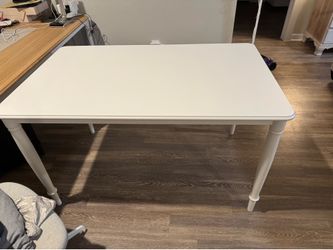 Sturdy IKEA Dining Table – Perfect as a Desk or Dining Table