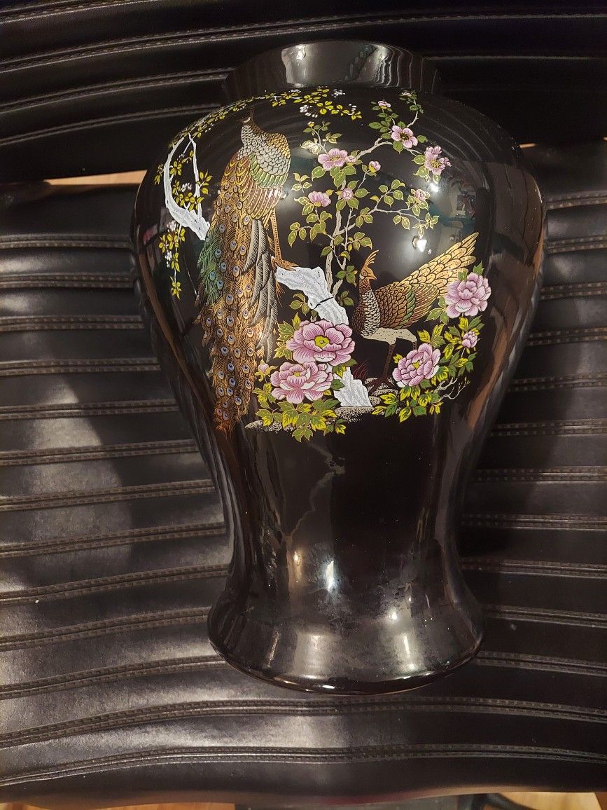 Beautiful Black Oriental Vase