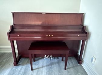 KAWAI PIANO - MAHOGANY