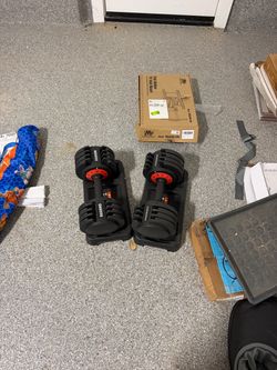 Adjustable dumbbells