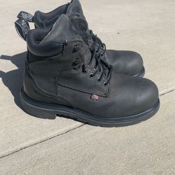 Red Wing Men’s Size 7D ST Work Boot