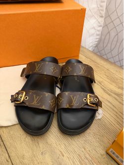 LV Sandals Authentic size 10