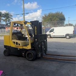 12,000 lb forklift