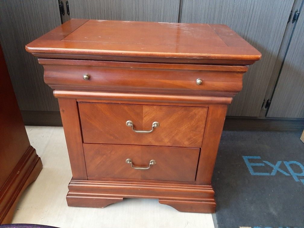 Collezione Europa Dresser And Night Stand for Sale in Glendale, AZ ...